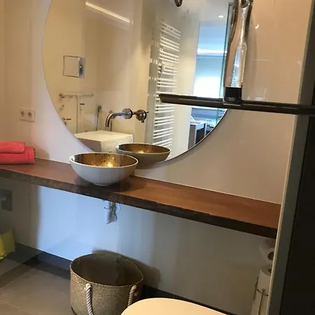 Luxusapartment In Stuttgart-mitte, W-lan, Magenta Tv Apartment *